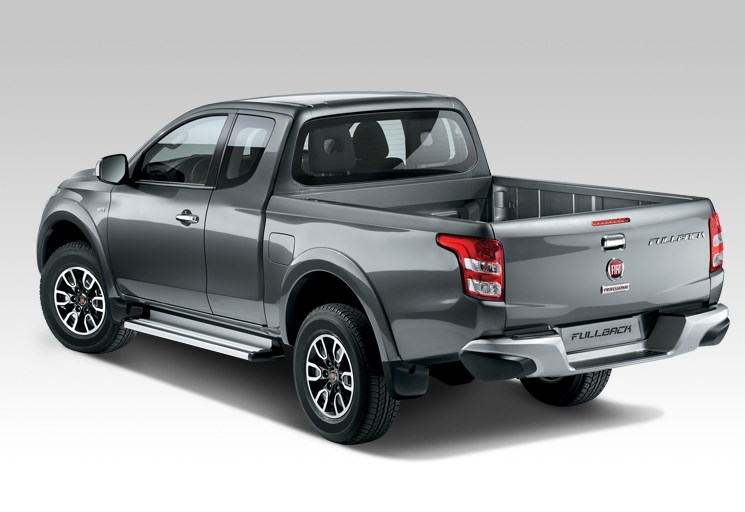 Fiat Fullback Extended Cab 180hp LX Rear view