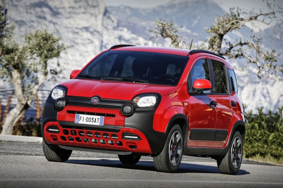 Fiat Panda 1.0 Hybrid Launch Edition Front view