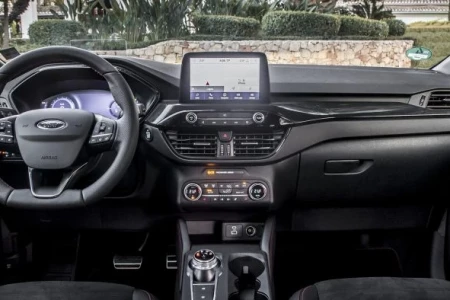 Náhled Ford Kuga 1.5 EcoBoost 150hp Titanium Interiér