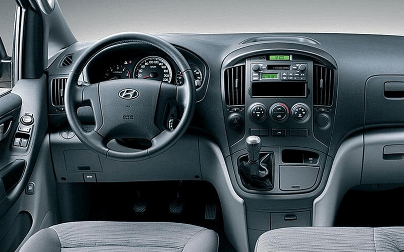 Hyundai H300 2.5 CRDi DynamicVersion Interior