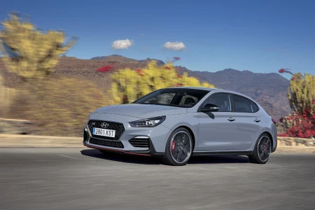Thumbnail of Hyundai I30 Fastback 1.5 T-GDI 48V Premium Front view
