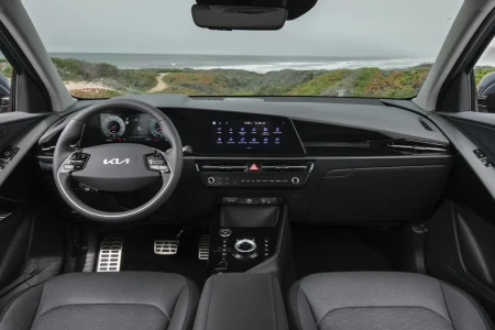 Náhľad Kia Niro 1.6 GDi PHEV ExecutiveLine Interiér