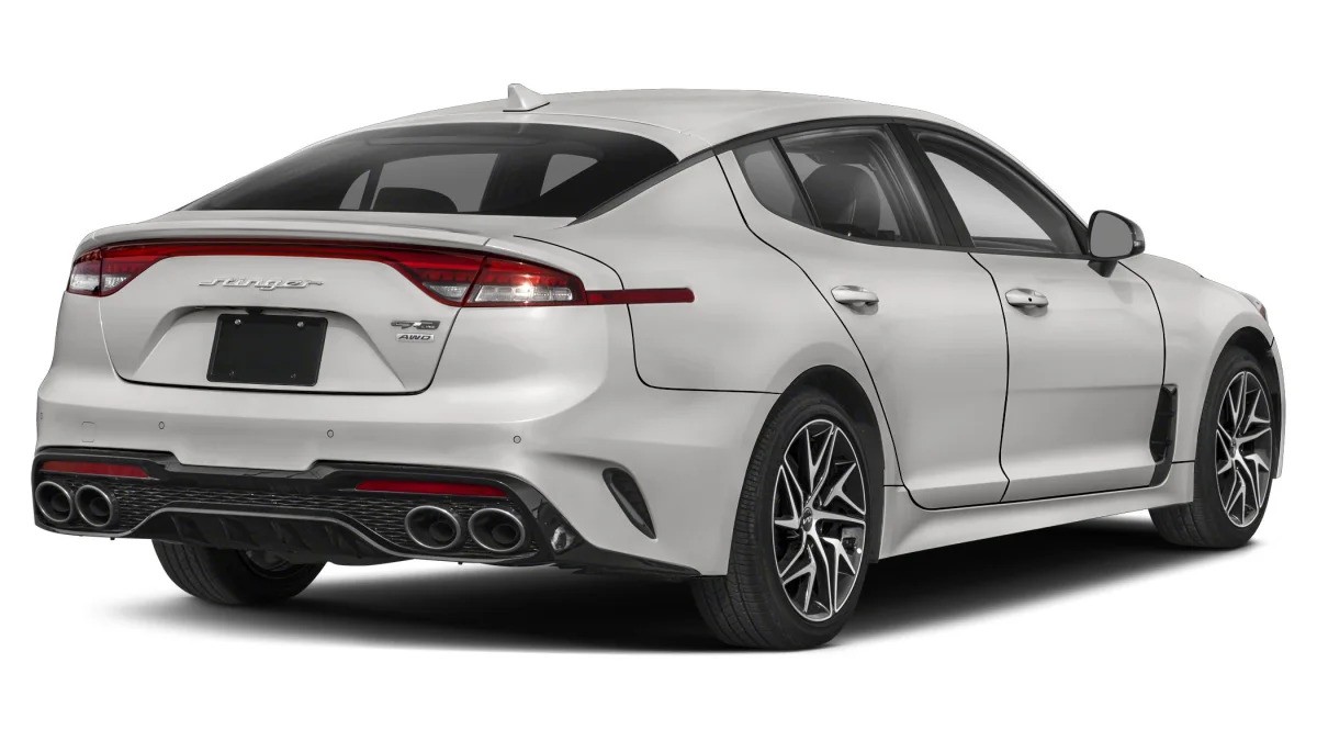 Kia Stinger 3.3 Twin-Turbo V6 AWD GT Rear view