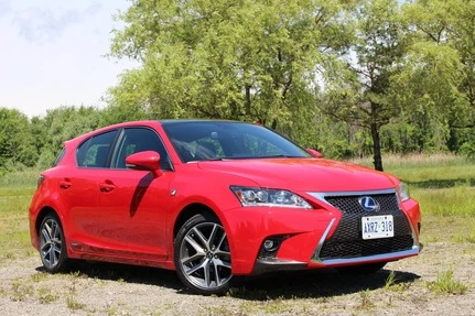 Náhled Lexus CT 200h Hybrid Ultimate Edition Čelní pohled