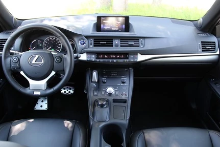 Náhled Lexus CT 200h Hybrid Ultimate Edition Interiér