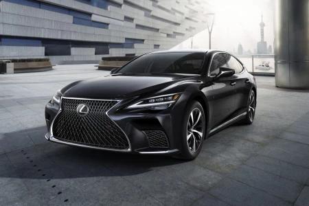 Náhľad Lexus LS 500h Executive Line Pohľad zpredu