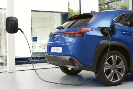 Náhled Lexus UX 300e Electric Zadní pohled