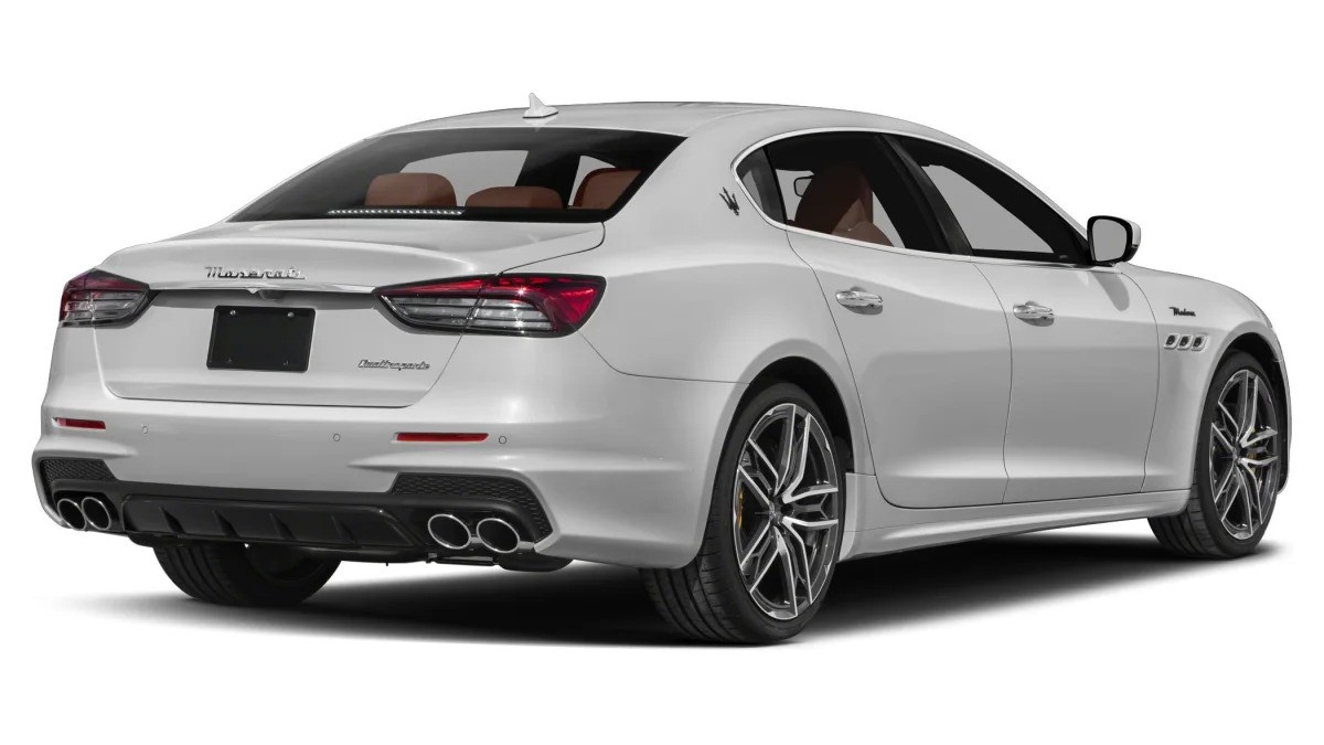 Maserati Quattroporte 3.0 V6 S Q4 GranSport Zadní pohled