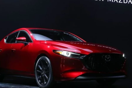 Náhled Mazda 3 SkyActiv-G 2.0 122 Čelní pohled