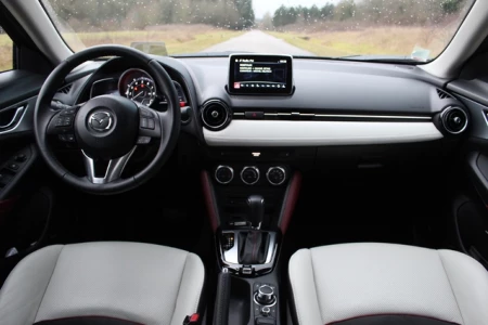 Náhled Mazda CX-3 SkyActiv-G 121 Signature Interiér