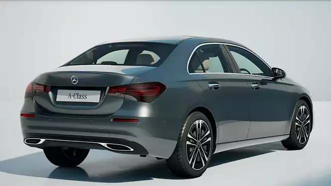 Mercedes-Benz A 250 E Business Solution AMG Rückansicht