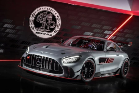 Náhled Mercedes-Benz AMG GT Čelní pohled