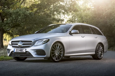 Náhled Mercedes-Benz E 200 D Estate Business Solution AMG Čelní pohled