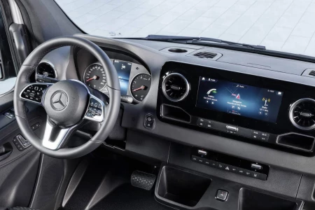 Náhled Mercedes-Benz Sprinter L1 311 CDI RWD Functional Interiér