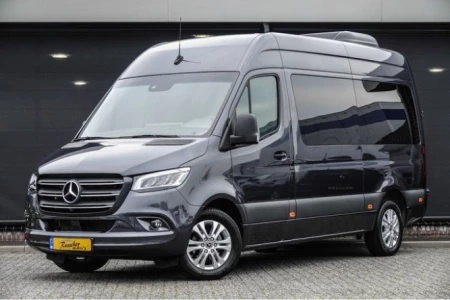 Miniaturansicht von Mercedes-Benz Sprinter Tourer L2 311 CDI RWD Vorderansicht