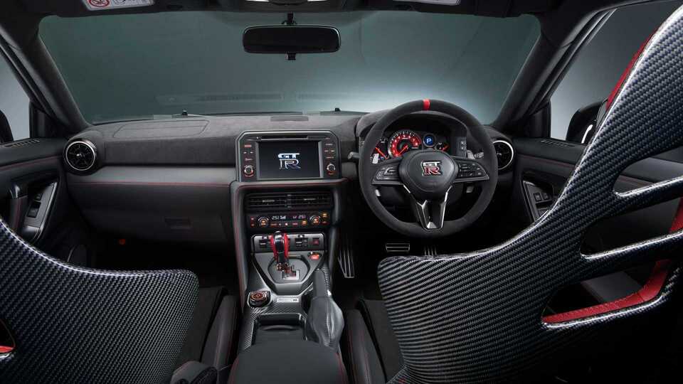 Nissan GT-R Nismo Interior
