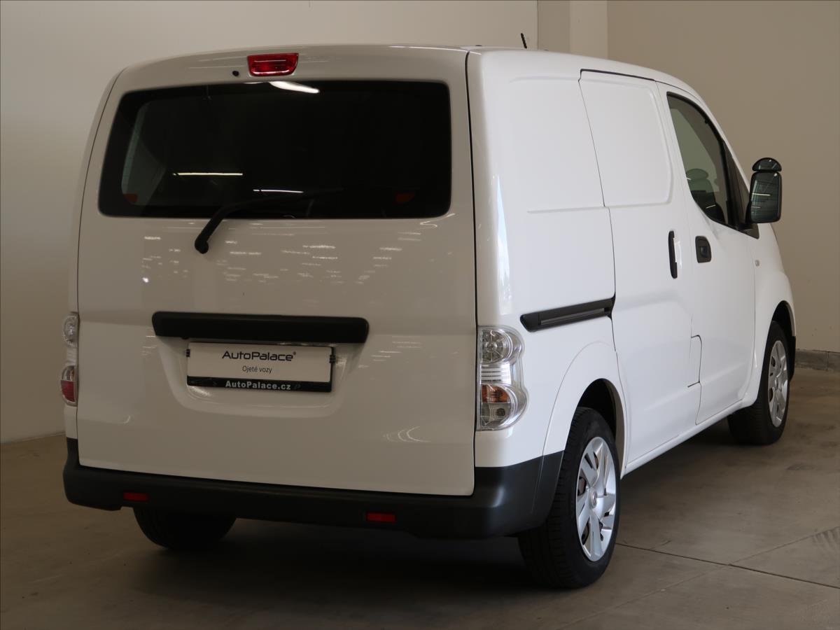 Nissan E-NV200 40 KWh Optima Zadní pohled