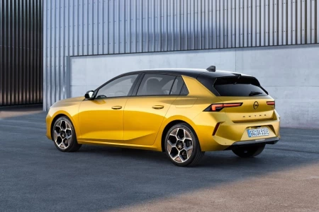 Thumbnail of Opel Astra 1.2 Turbo 145hp Business Elegance Rear view