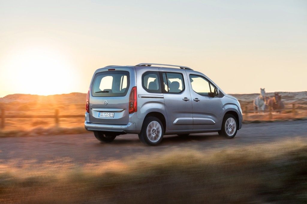 Opel Combo L1H1 1.5 Diesel 102hp Selection Rückansicht