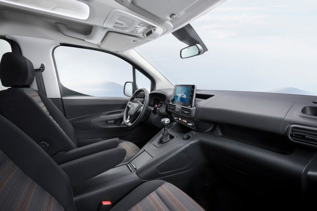 Opel Combo L1H1 1.5 Diesel 102hp Selection Innere