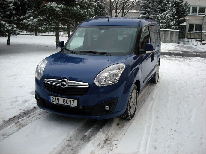 Opel Combo Tour L1H1 1.2 Turbo 130hp Edition Pohľad zpredu