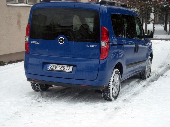Opel Combo Tour L1H1 1.2 Turbo 130hp Edition Pohľad zozadu
