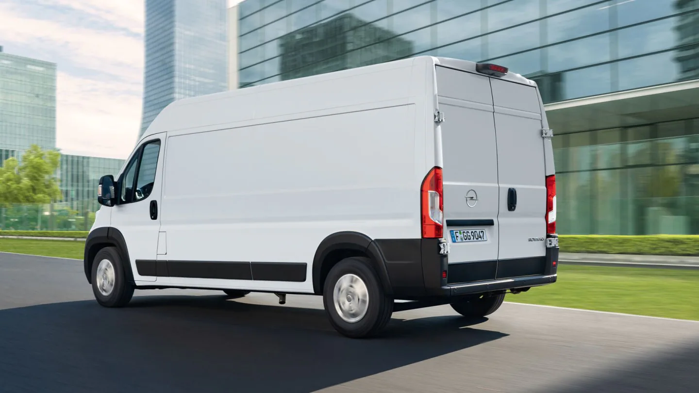 Opel Movano L2H2 2.3 Turbo Diesel 150 Rear view