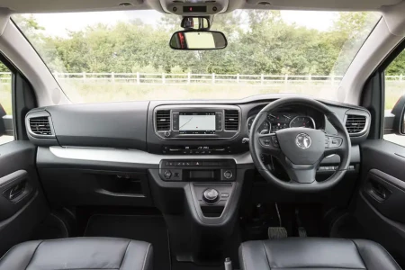 Náhled Opel Vivaro L1H1 1.5 Diesel 100hp Selection Interiér