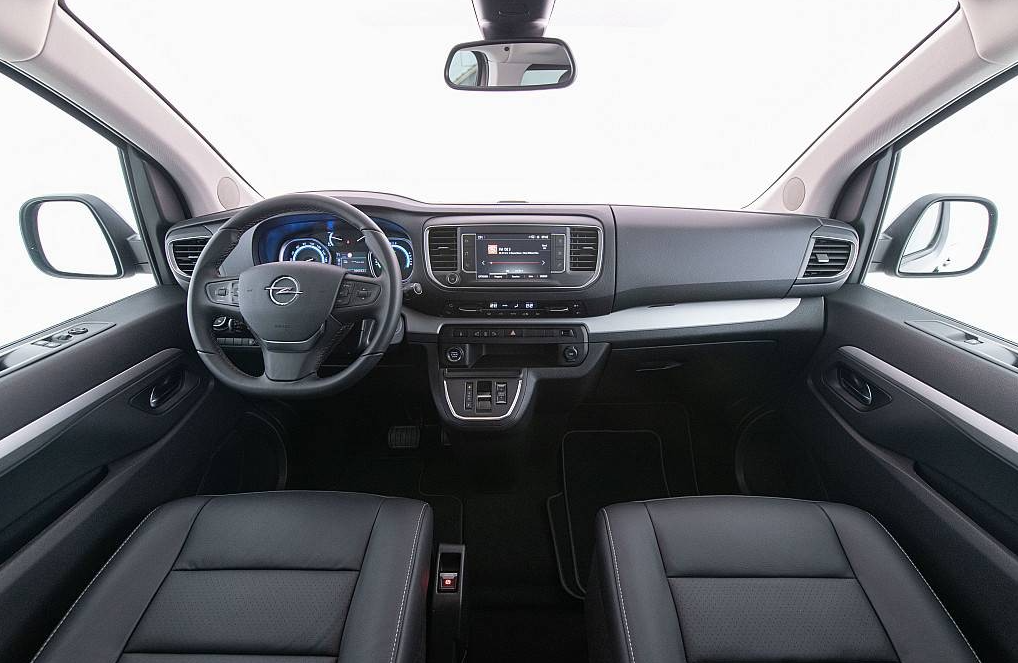 Opel Zafira Life L3H1 2.0 Diesel 150hp Innovation Interior