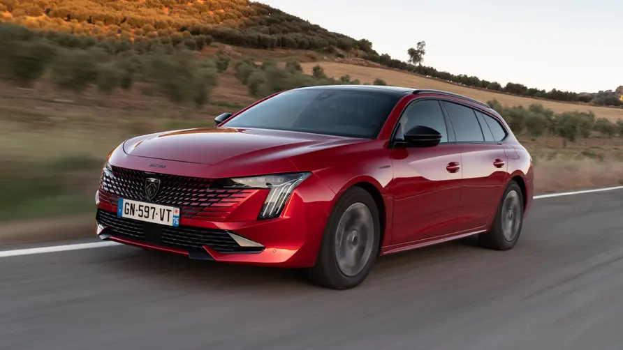 Peugeot 508 SW Active PureTech 130 Front view