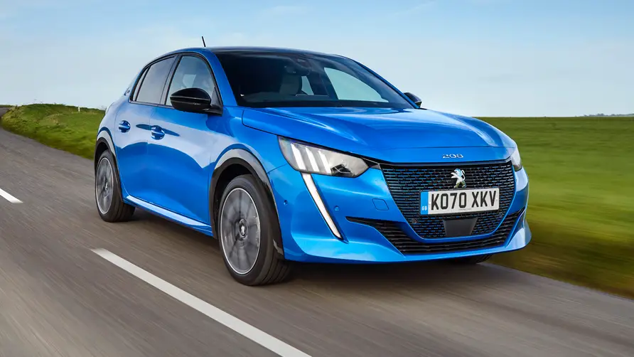 Peugeot E-208 Active EV 50kWh 136 Čelní pohled