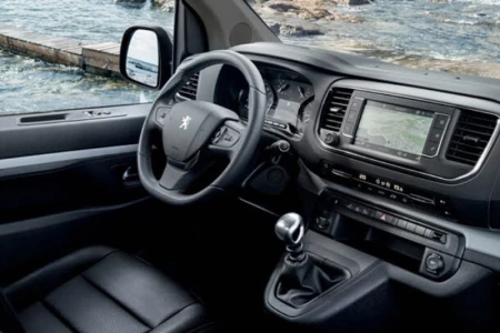 Miniaturansicht von Peugeot Traveller Long 2.0 BlueHDi 140 Business VIP Innere