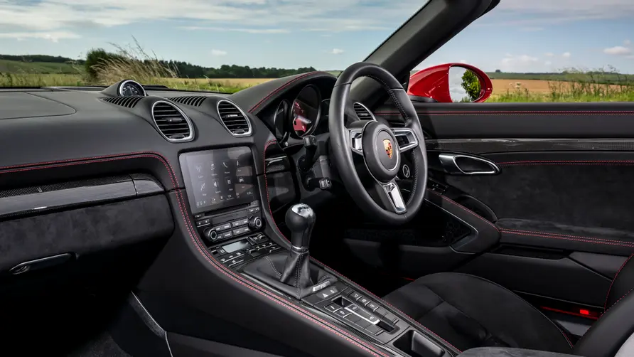 Porsche 718 Boxster GTS 4.0 Interiér
