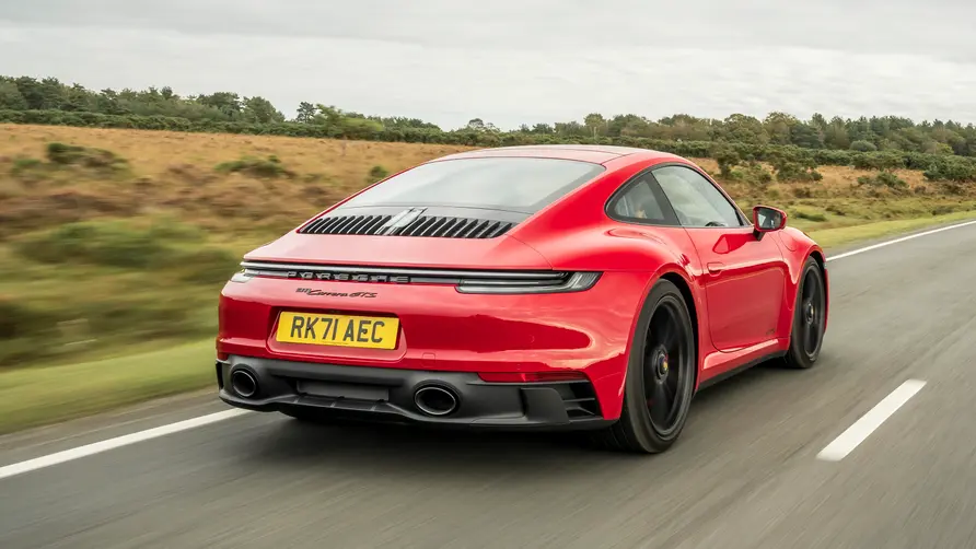 Porsche 911 Carrera 4S Coupe Zadní pohled