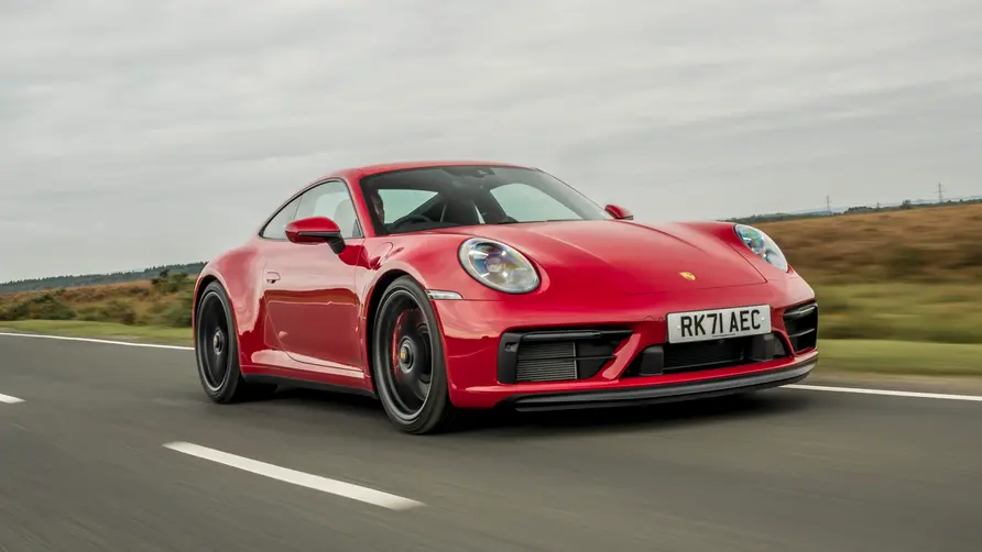 Porsche 911 Carrera 4S Coupe Čelní pohled