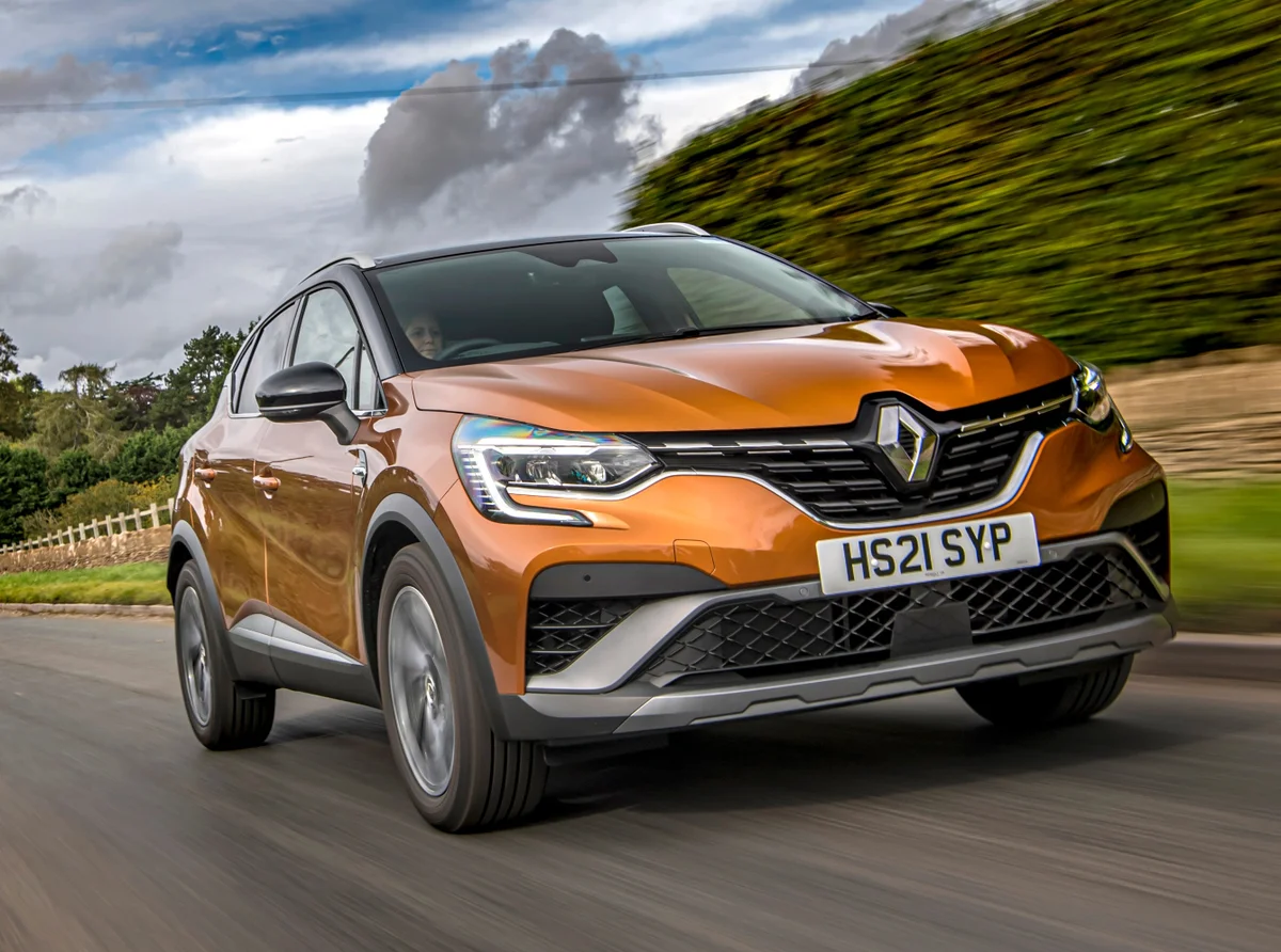 Renault Captur TCe 90 Intens Front view