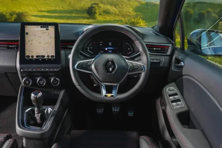 Miniaturansicht von Renault Clio TCe 90 Initiale Paris Innere