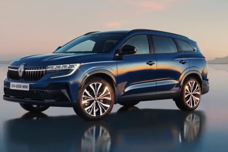 Náhľad Renault Espace TCe 225 Initiale Paris 7P Pohľad zpredu