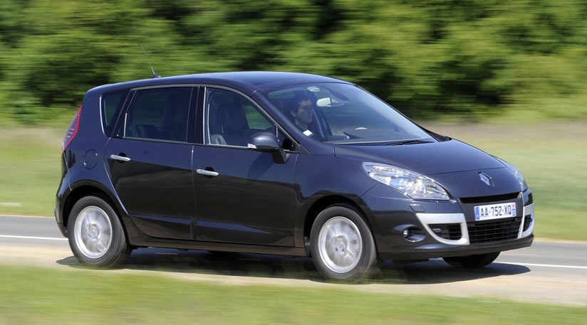 Renault Scenic Blue DCi 120 Intens Čelní pohled