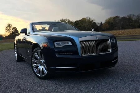 Miniaturansicht von Rolls-Royce Dawn Vorderansicht