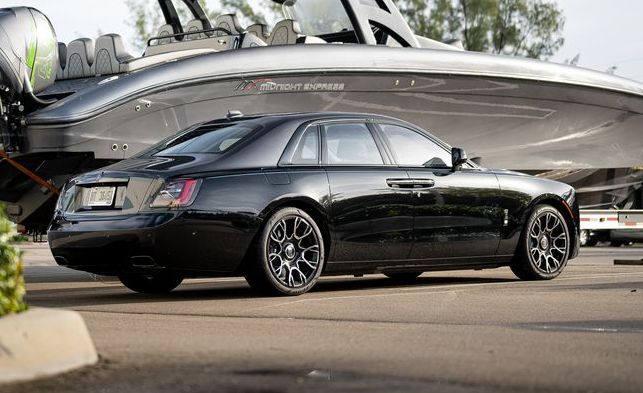 Rolls-Royce Ghost Pohľad zozadu