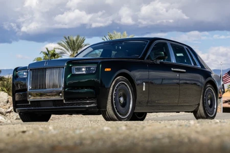 Náhľad Rolls-Royce Phantom EWB Pohľad zpredu