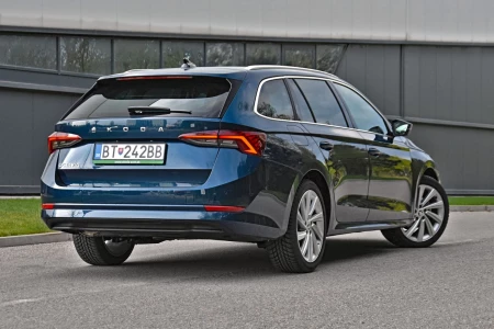 Thumbnail of Skoda Octavia Combi 1.0 TSI Business Edition Plus Rear view