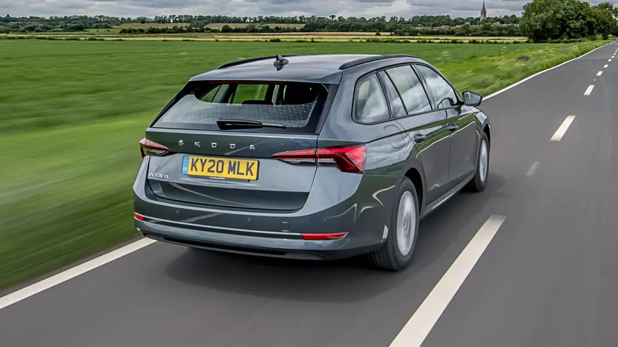 Skoda Octavia 1.0 TSI E-TEC Business Edition Plus Pohľad zozadu
