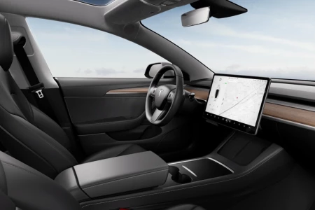Náhľad Tesla Model 3 Long Range AWD Interiér