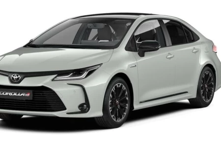 Náhled Toyota Corolla Sedan 1.8 Hybrid GR Sport Čelní pohled