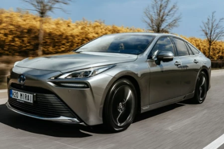 Thumbnail of Toyota Mirai FCV Executive Front view
