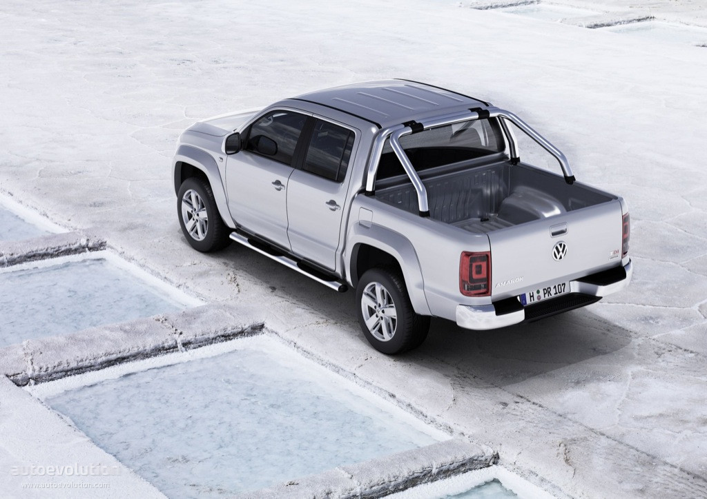 Volkswagen Amarok 3.0 TDI 204hp 4Motion Dark Label Zadní pohled