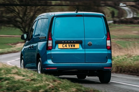 Miniaturansicht von Volkswagen Caddy Cargo 2.0 TDI 102hp Rückansicht