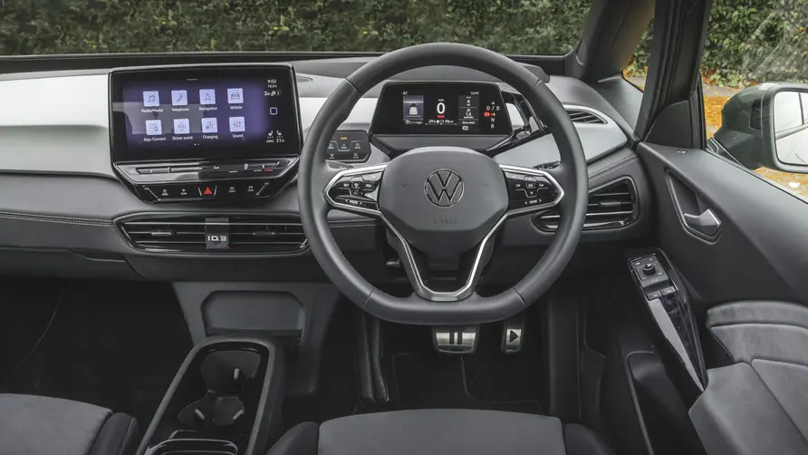 Volkswagen ID3 58kWh Business Interior